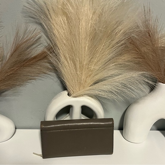 Kate Spade Taupe Leather Wallet - Picture 2 of 6